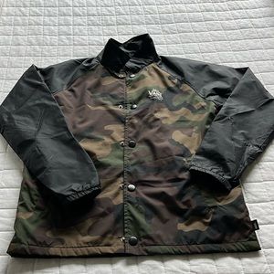 Boys Medium Vans windbreaker. Only worn twice.